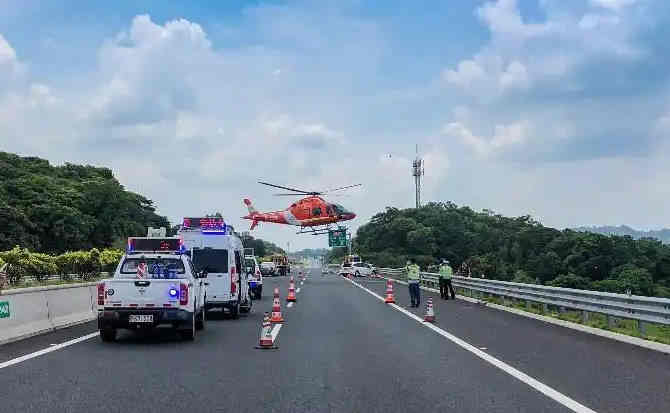 资阳高速公路汽车救援案例